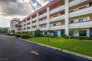 7402 Lake Breeze DR 212, Fort Myers, FL 33907