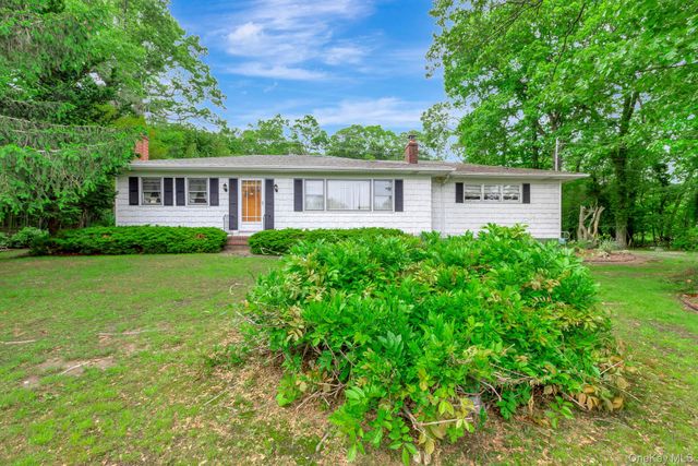 1431 Motor Parkway, Hauppauge, NY 11788