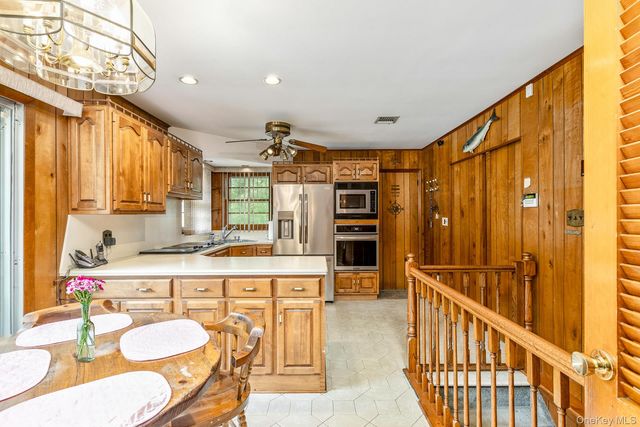 1431 Motor Parkway, Hauppauge, NY 11788