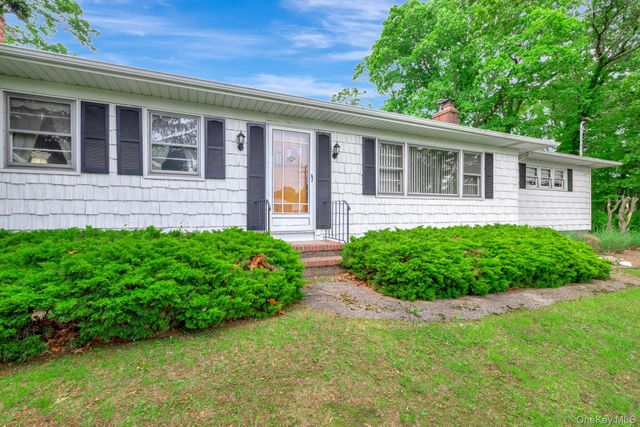 1431 Motor Parkway, Hauppauge, NY 11788