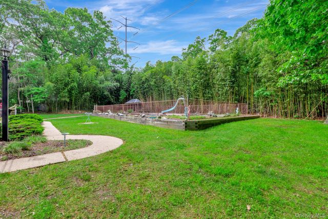 1431 Motor Parkway, Hauppauge, NY 11788