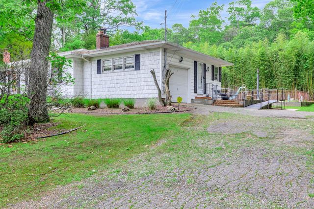 1431 Motor Parkway, Hauppauge, NY 11788