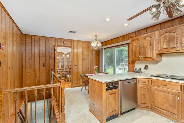 1431 Motor Parkway, Hauppauge, NY 11788