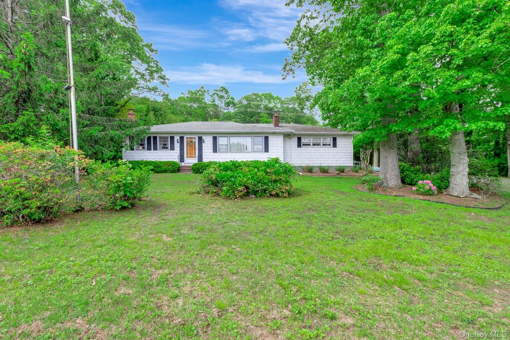 1431 Motor Parkway, Hauppauge, NY 11788