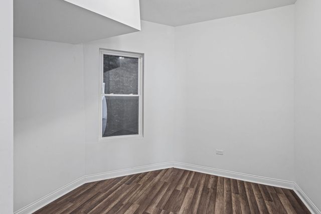 4018 W Polk Street, Chicago, IL 60624