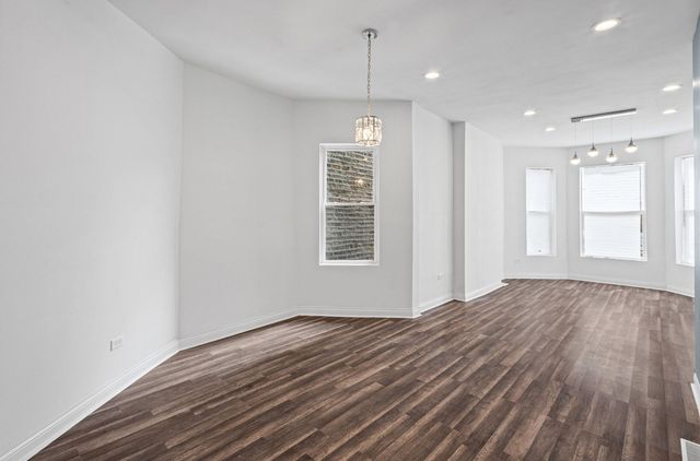4018 W Polk Street, Chicago, IL 60624