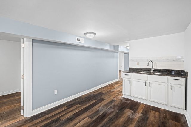 4018 W Polk Street, Chicago, IL 60624
