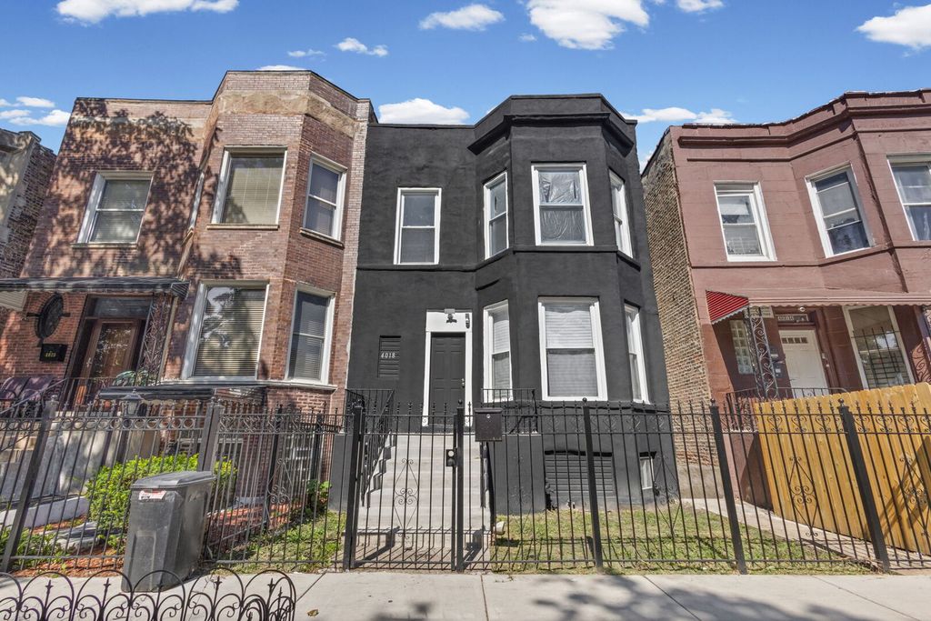 4018 W Polk Street, Chicago, IL 60624