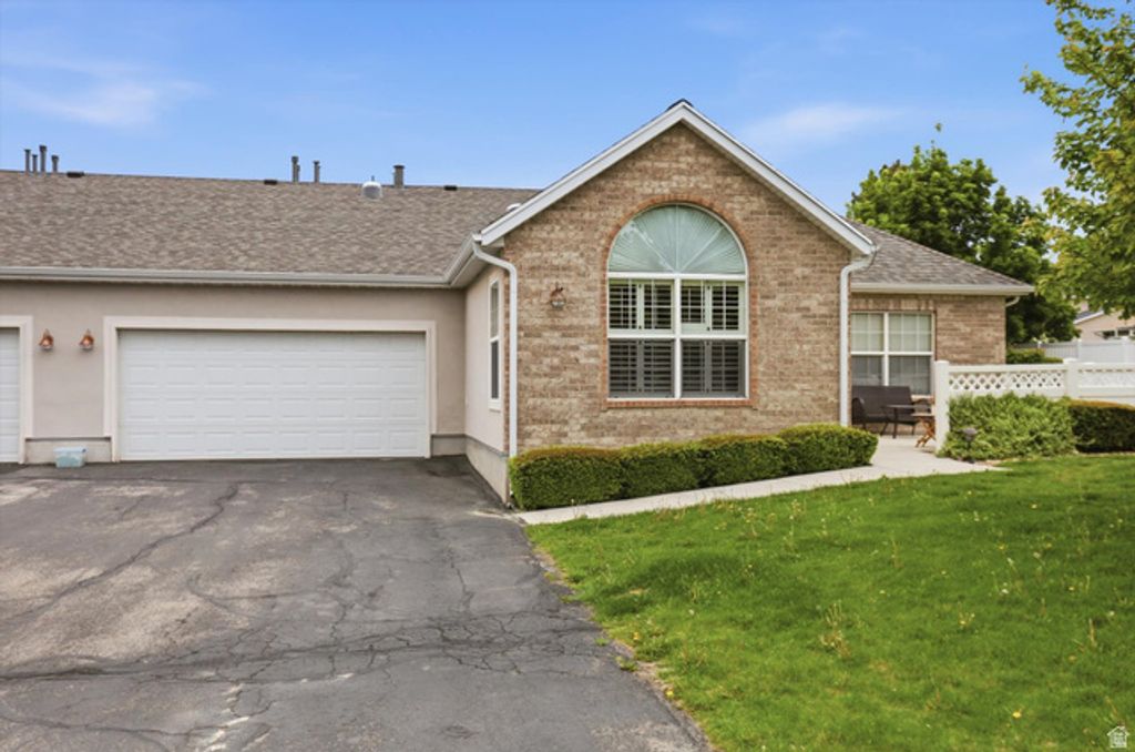 Image 13 of property listing at 3304 S HUNTER VILLA LN #D, West Valley City, UT 84128