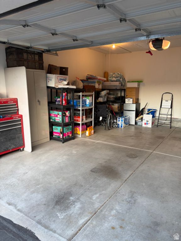 Image 27 of property listing at 3304 S HUNTER VILLA LN #D, West Valley City, UT 84128