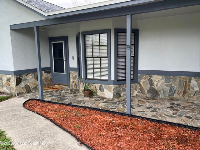 2157 NE Clover Street NE, Palm Bay, FL 32905