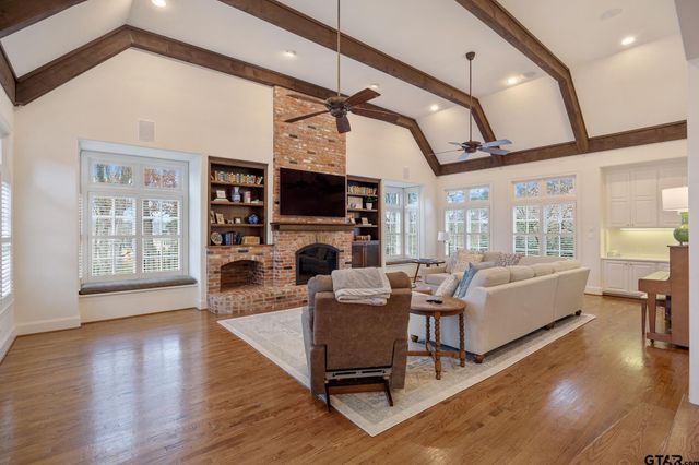 1405 Royal Oak Dr, Tyler, TX 75703