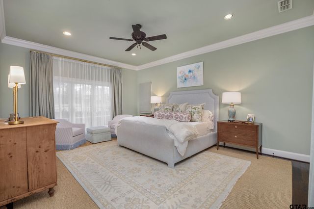 1405 Royal Oak Dr, Tyler, TX 75703