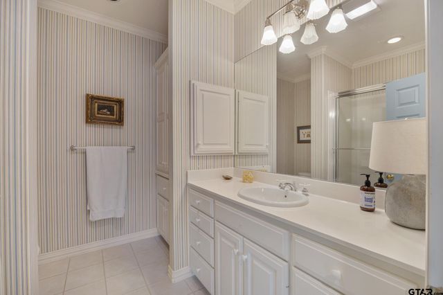 1405 Royal Oak Dr, Tyler, TX 75703