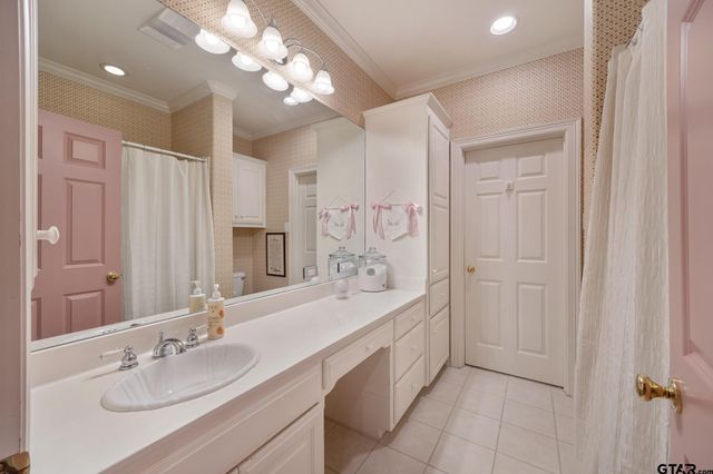 1405 Royal Oak Dr, Tyler, TX 75703