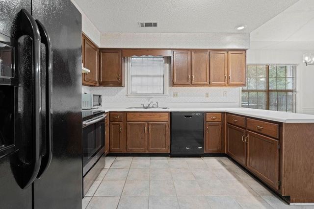 6616 CROSS OAK CV, Memphis, TN 38141