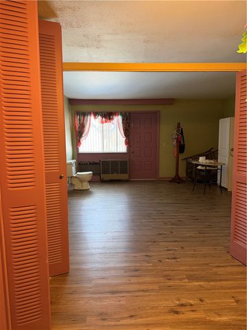 347 Main Road 103, Tiverton, RI 02878