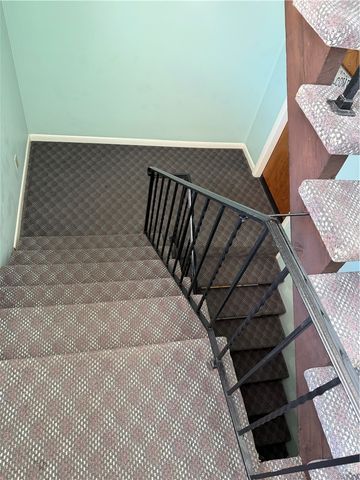 347 Main Road 103, Tiverton, RI 02878