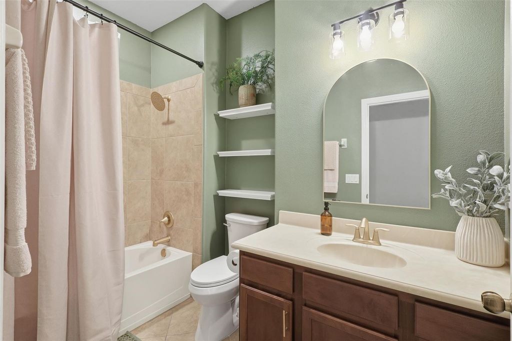 Image 27 of property listing at 12722 BOGGY POINTE DRIVE, Orlando, FL 32824