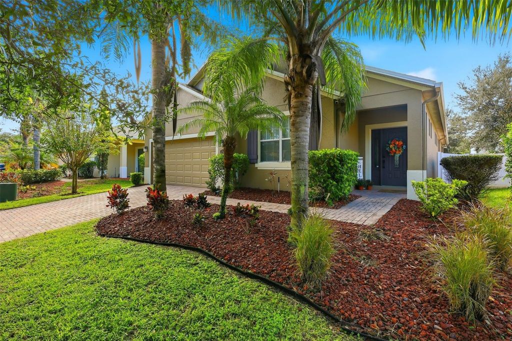 Image 37 of property listing at 12722 BOGGY POINTE DRIVE, Orlando, FL 32824