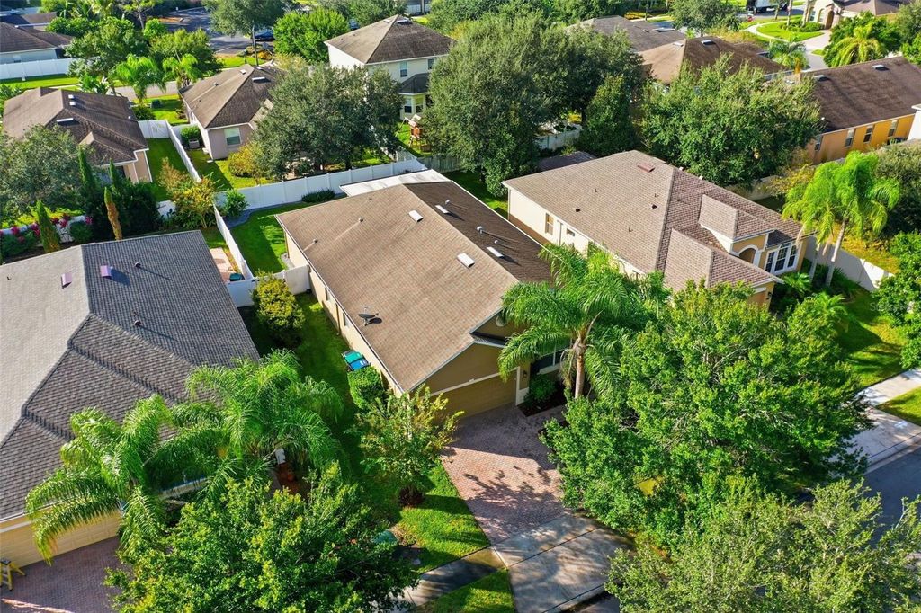 Image 41 of property listing at 12722 BOGGY POINTE DRIVE, Orlando, FL 32824