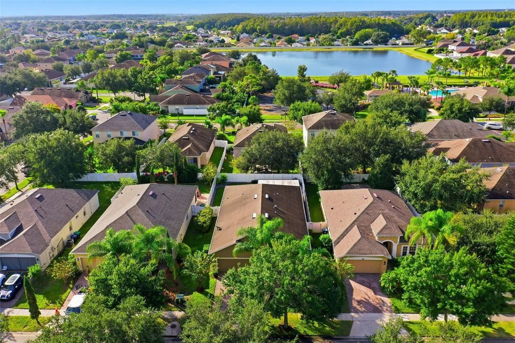 Image 42 of property listing at 12722 BOGGY POINTE DRIVE, Orlando, FL 32824