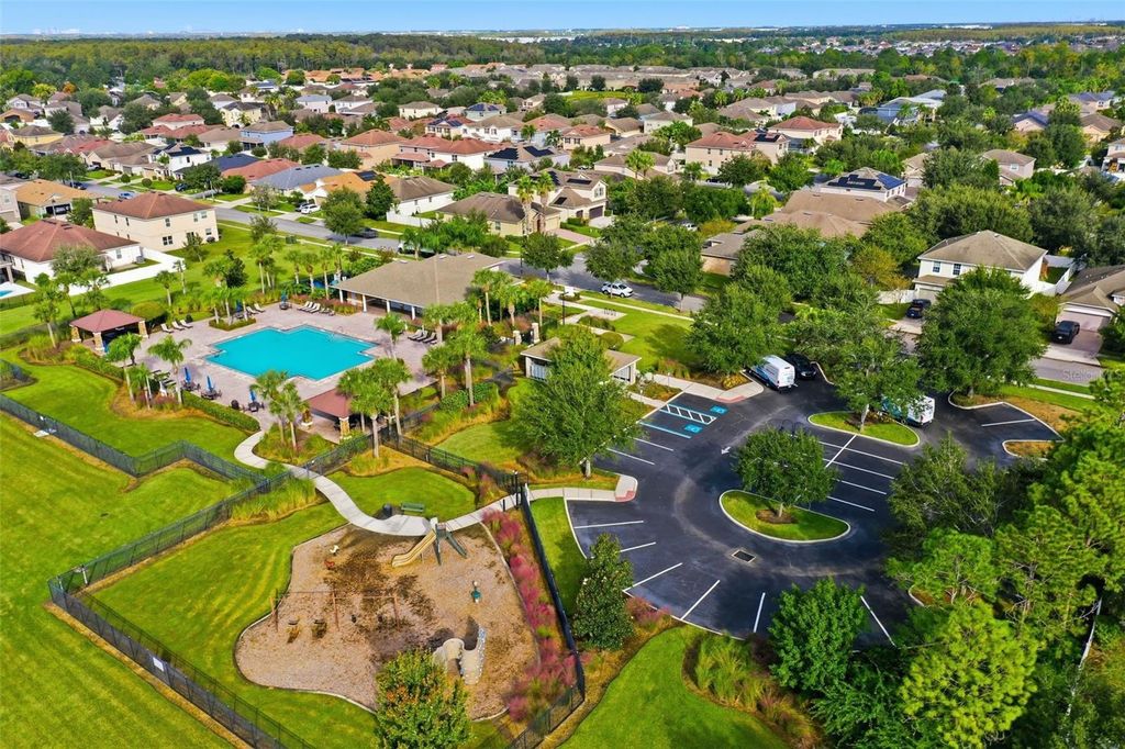 Image 46 of property listing at 12722 BOGGY POINTE DRIVE, Orlando, FL 32824