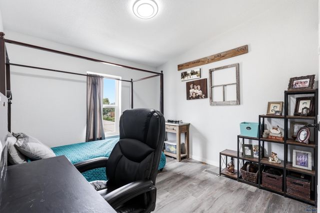 813 FLAMINGO DR, Rapid City, SD 57701