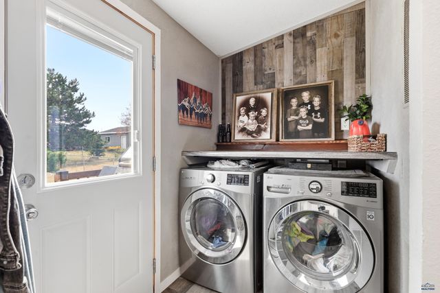 813 FLAMINGO DR, Rapid City, SD 57701