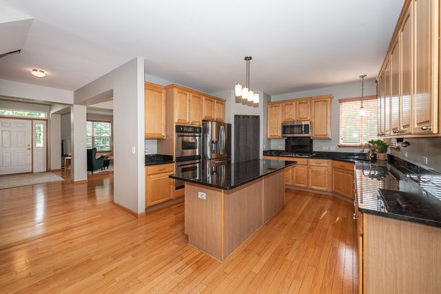 1777 Napa Suwe Court, Wauconda, IL 60084
