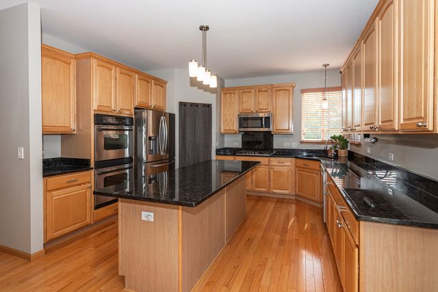 1777 Napa Suwe Court, Wauconda, IL 60084