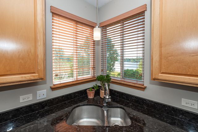 1777 Napa Suwe Court, Wauconda, IL 60084
