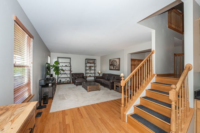 1777 Napa Suwe Court, Wauconda, IL 60084