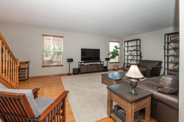 1777 Napa Suwe Court, Wauconda, IL 60084