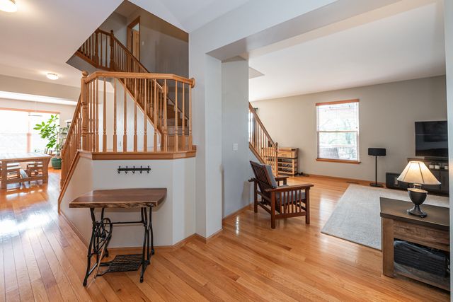 1777 Napa Suwe Court, Wauconda, IL 60084