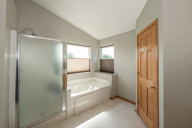 1777 Napa Suwe Court, Wauconda, IL 60084
