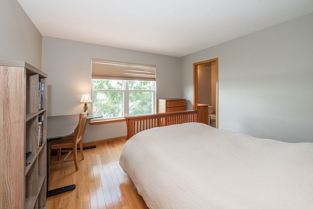 1777 Napa Suwe Court, Wauconda, IL 60084