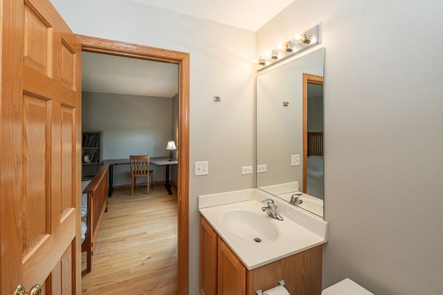 1777 Napa Suwe Court, Wauconda, IL 60084