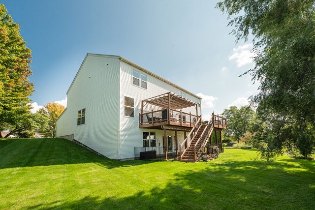 1777 Napa Suwe Court, Wauconda, IL 60084