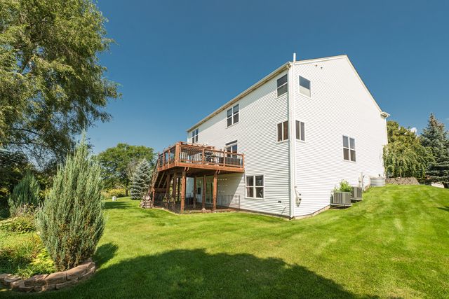 1777 Napa Suwe Court, Wauconda, IL 60084