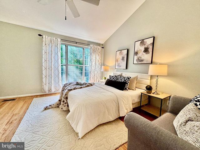 47575 SANDBANK SQ, Sterling, VA 20165