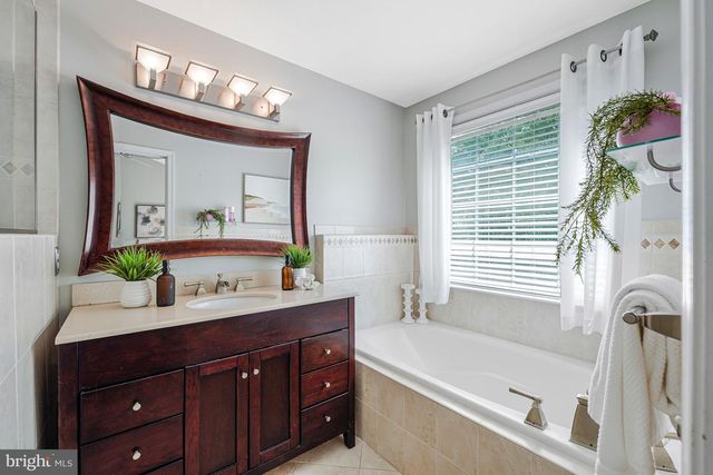 47575 SANDBANK SQ, Sterling, VA 20165