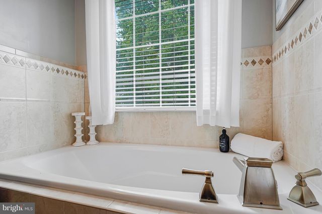 47575 SANDBANK SQ, Sterling, VA 20165