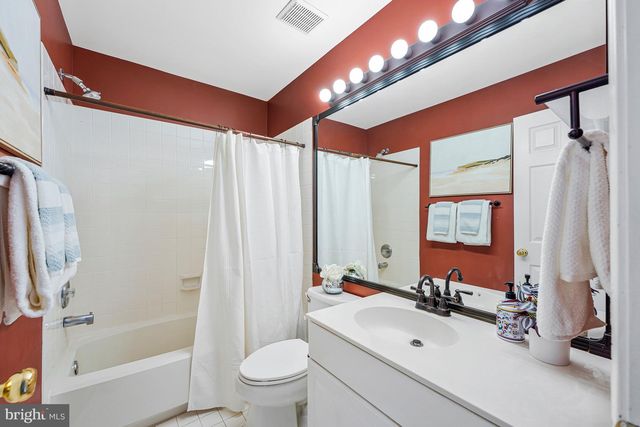 47575 SANDBANK SQ, Sterling, VA 20165
