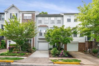 47575 SANDBANK SQ, Sterling, VA 20165