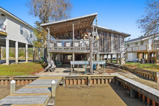 9277 Riverlodge Drive, Moss Point, MS 39562