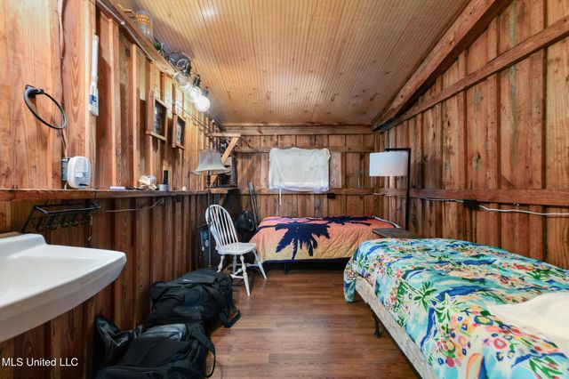 9277 Riverlodge Drive, Moss Point, MS 39562