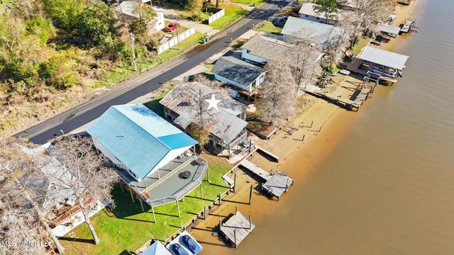 9277 Riverlodge Drive, Moss Point, MS 39562