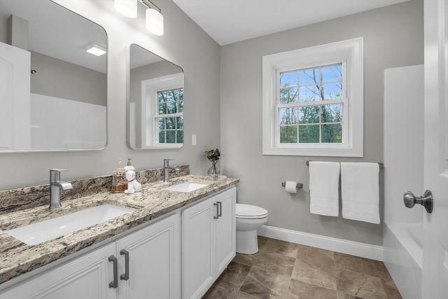 1180 Elm St Applewood, Leominster, MA 01453