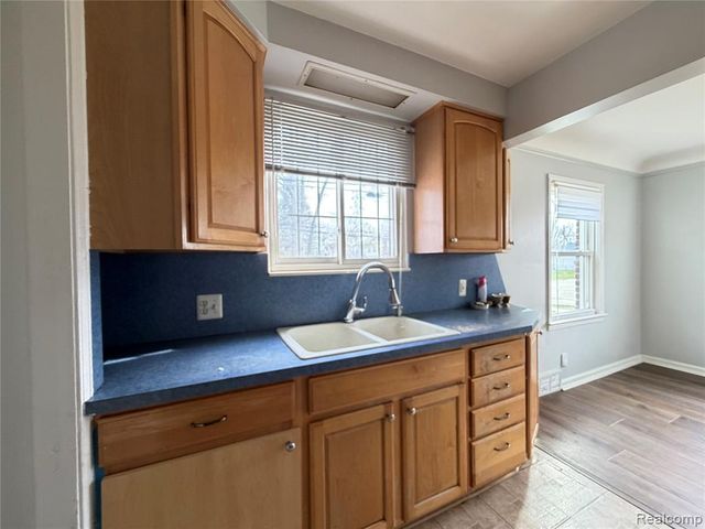 2000 N Melborn Street, Dearborn, MI 48128